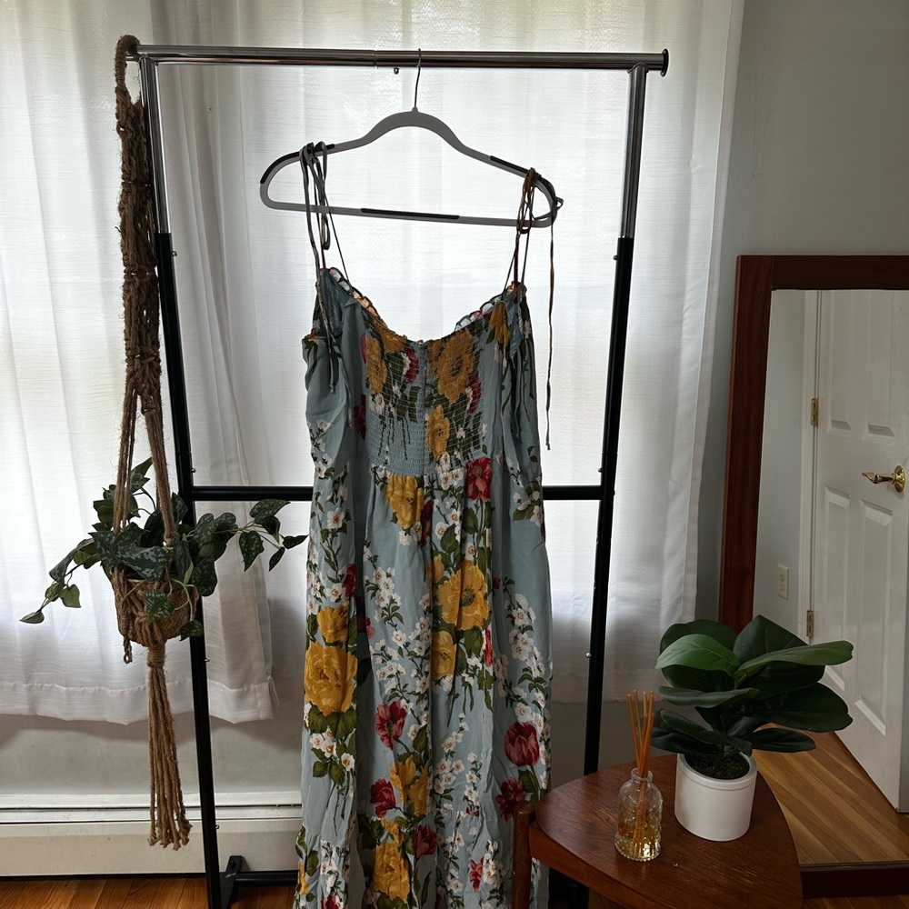 Floral Spaghetti Strap Maxi Dress - Picture 3 of 3